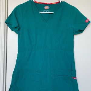 Dickies XS Scrub Top / Scrub Shirt